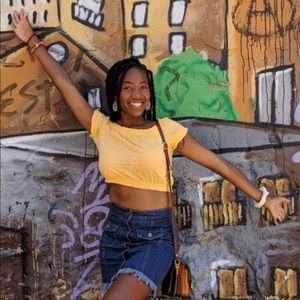 Meet your Posher, Ariana